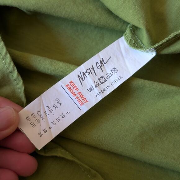 Nasty Gal Green Ruched Bust Open Tie Back Long Sleeve Fitted Midi Dress, size 6 - Picture 14 of 14